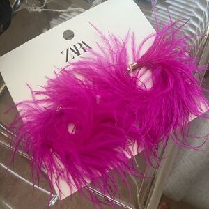 ZARA pink feather earrings (pierced)